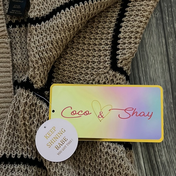 Tan and black striped cardigan with hood - Picture 5 of 5